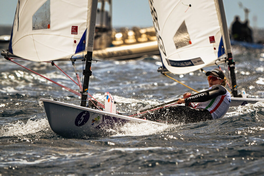 vela chiara benini floriani entra in top 10 nel secondo giorno di regate ai mondiali ilca6 da Oasport.it vela chiara benini floriani entra in top 10 nel secondo giorno di regate ai mondiali ilca6