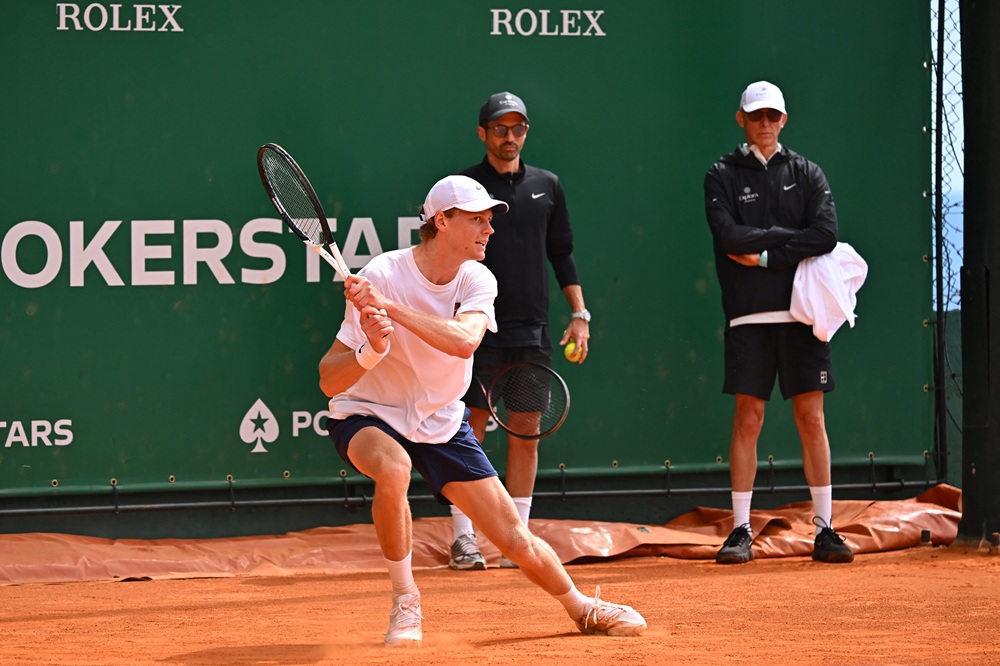 problemi fisici per sinner schiena pastiglia e intervento del medico cosa 232 successo contro machac da Oasport.it problemi fisici per sinner schiena pastiglia e intervento del medico cosa 232 successo contro machac