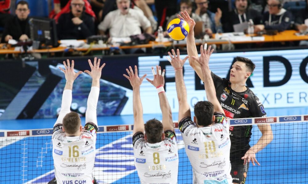 Aleksandar Nikolov