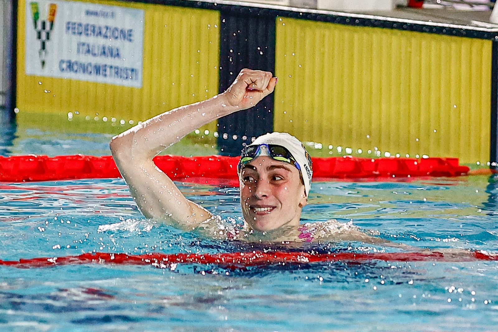 lisa angiolini frantuma il record italiano dei 200 rana ed entra in una nuova dimensione internazionale da Oasport.it lisa angiolini frantuma il record italiano dei 200 rana ed entra in una nuova dimensione internazionale