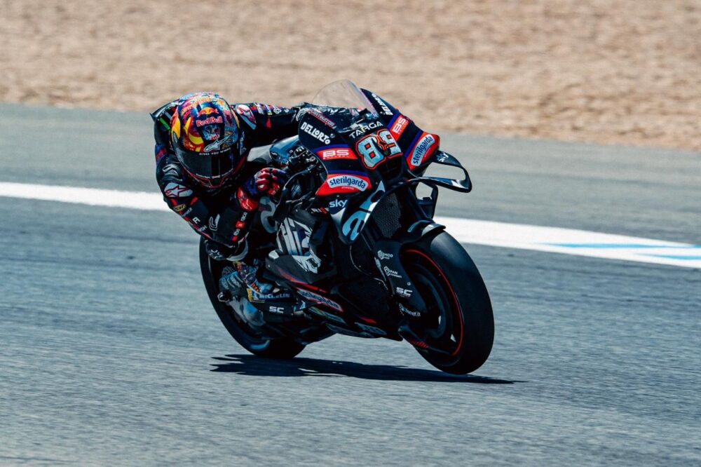 jorge martin implacabile nel gp di francia bezzecchi superato nel finale fuori bagnaia da Oasport.it jorge martin implacabile nel gp di francia bezzecchi superato nel finale fuori bagnaia
