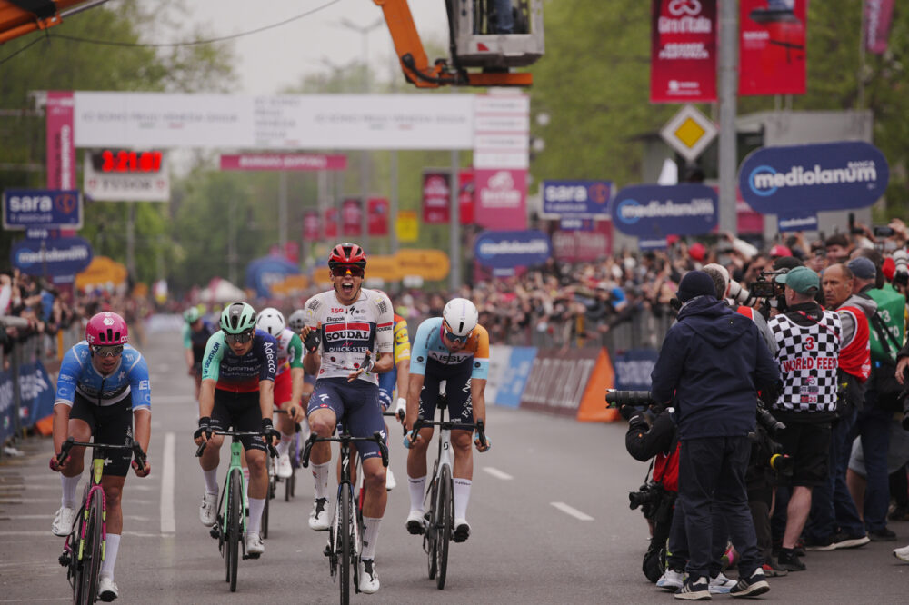 a che ora inizia la tappa del giro d8217italia 2026 oggi programma 10 maggio canali streaming da Oasport.it a che ora inizia la tappa del giro d8217italia 2026 oggi programma 10 maggio canali streaming
