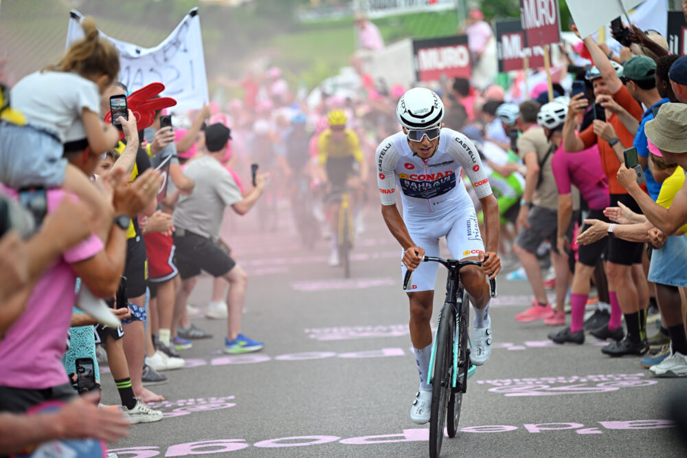 afonso eulalio ammonito al giro d8217italia i motivi della sanzione e le condizioni dopo la caduta da Oasport.it afonso eulalio ammonito al giro d8217italia i motivi della sanzione e le condizioni dopo la caduta