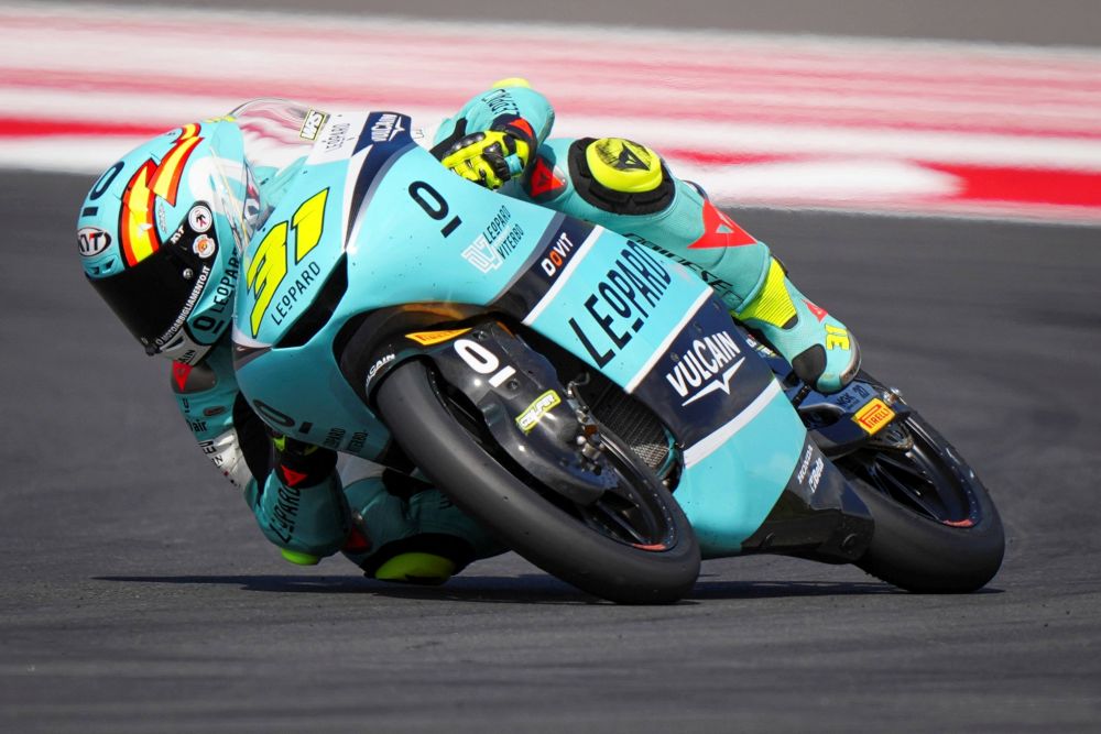 Adrian Fernandez