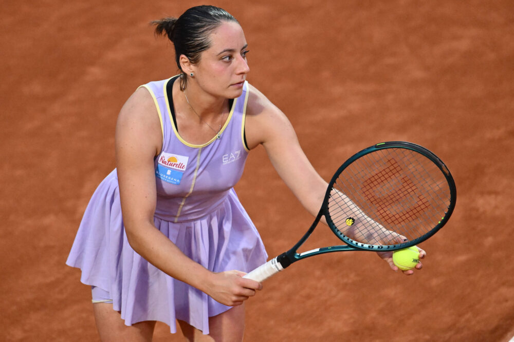 elisabetta cocciaretto cede in due set al debutto al roland garros alina korneeva vince in due set da Oasport.it elisabetta cocciaretto cede in due set al debutto al roland garros alina korneeva vince in due set