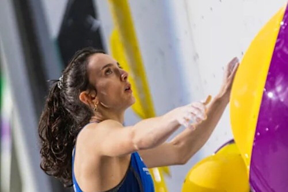 Zelia Avezou - Arrampicata -