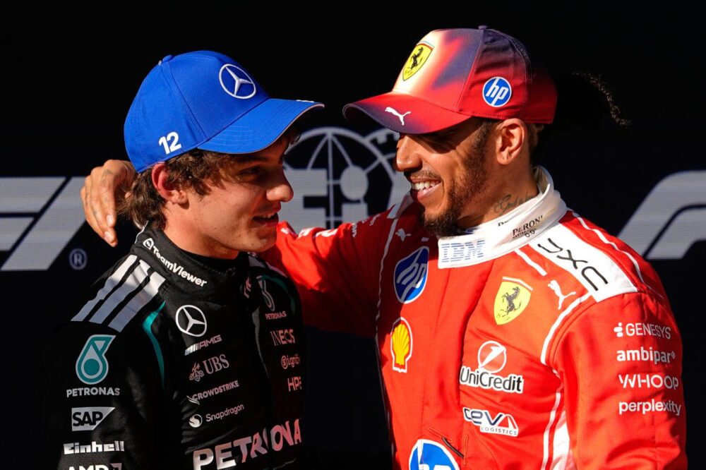 Kimi Antonelli e Lewis Hamilton