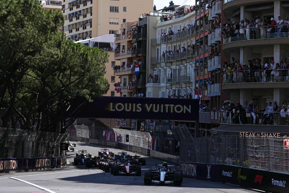 F1