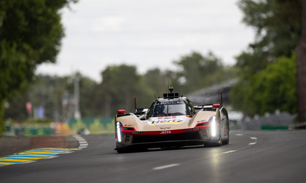 #12 Hertz JOTA Cadillac