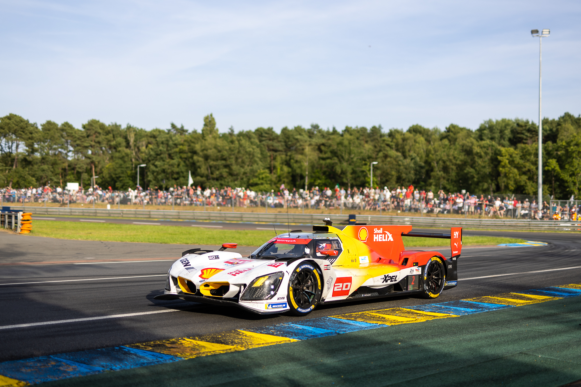 #20 BMW