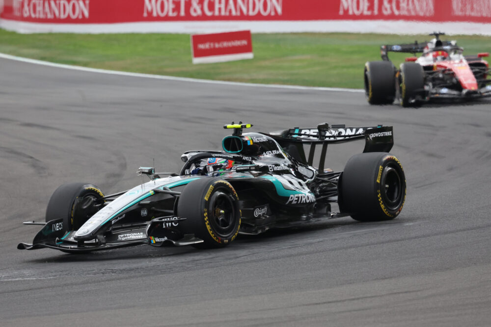 f1 kimi antonelli torna alla vittoria a spa dopo un gran duello con leclerc ritirato russell da Oasport.it f1 kimi antonelli torna alla vittoria a spa dopo un gran duello con leclerc ritirato russell