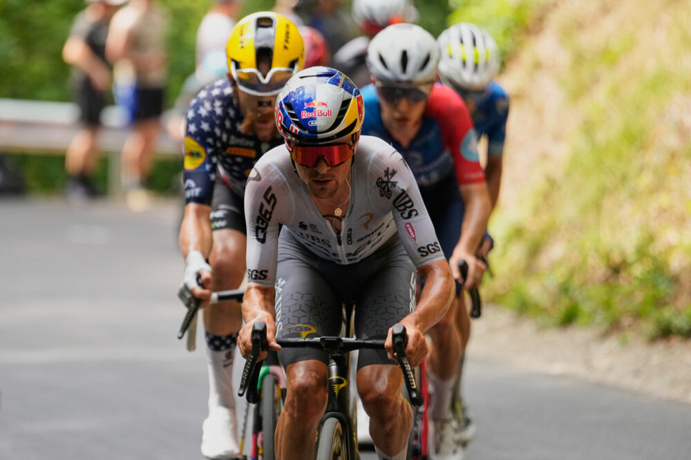tom pidcock penalizzato al tour de france cos8217232 successo e la sanzione in secondi cambia la classifica da Oasport.it tom pidcock penalizzato al tour de france cos8217232 successo e la sanzione in secondi cambia la classifica
