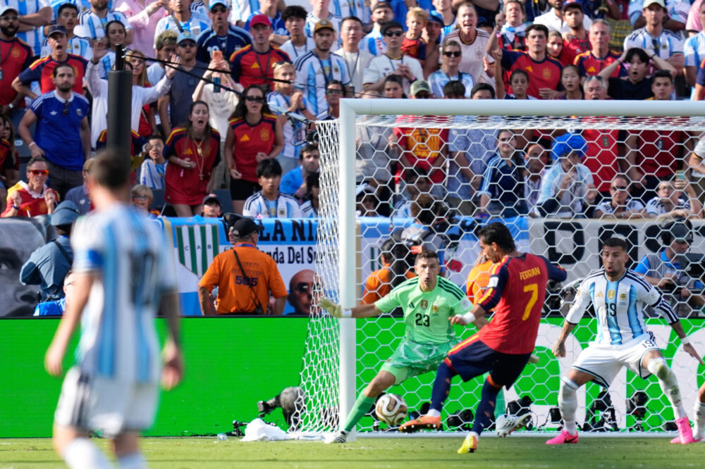 la spagna si fregia della seconda stella ai mondiali l8217argentina si arrende piegata dagli infortuni e da un8217espulsione da Oasport.it la spagna si fregia della seconda stella ai mondiali l8217argentina si arrende piegata dagli infortuni e da un8217espulsione