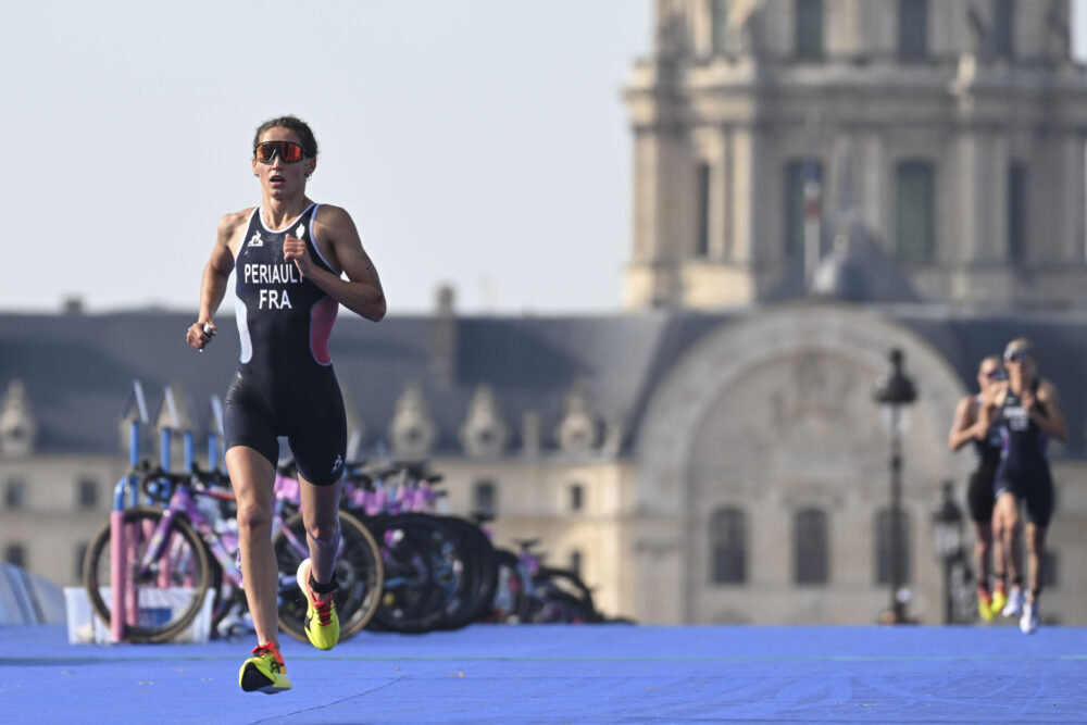 triathlon leonie periault trionfa nella gara sprint di amburgo da Oasport.it triathlon leonie periault trionfa nella gara sprint di amburgo