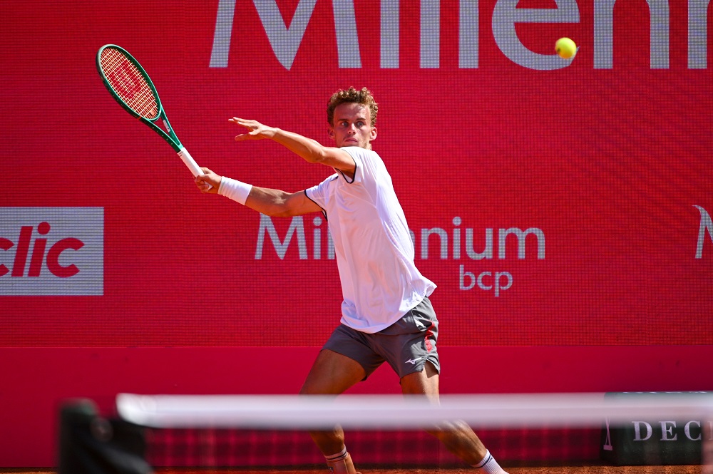 atp estoril 2026 van assche e droguet avanzano tiago torres firma la storia del giorno da Oasport.it atp estoril 2026 van assche e droguet avanzano tiago torres firma la storia del giorno