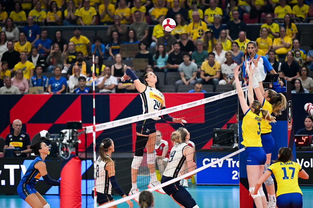 dove vedere in tv italia francia europei volley femminile 2026 orario programma streaming da Oasport.it dove vedere in tv italia francia europei volley femminile 2026 orario programma streaming