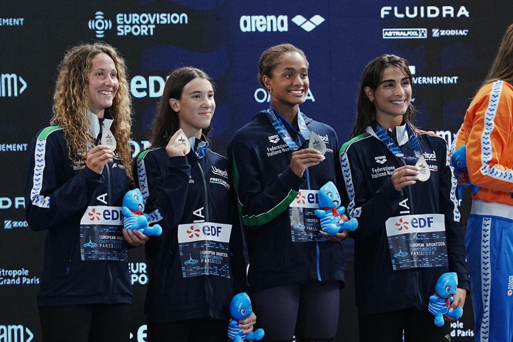 nuoto-4x100 donne-curtis-mao-tarantino-menicucci-europei-lapresse