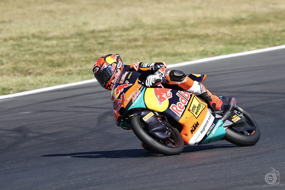 moto3 brian uriarte in pole a mandalika apre un poker spagnolo pini nella top5 da Oasport.it moto3 brian uriarte in pole a mandalika apre un poker spagnolo pini nella top5