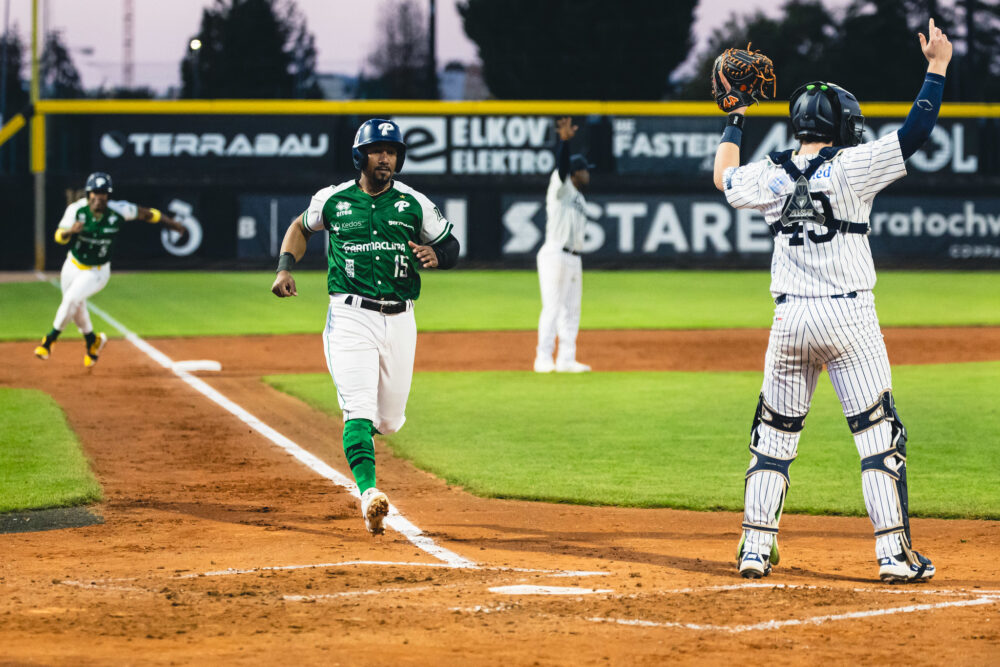 baseball parma gioisce ancora 232 campione d8217europa battuto il neptunus nella finale di champions league da Oasport.it baseball parma gioisce ancora 232 campione d8217europa battuto il neptunus nella finale di champions league
