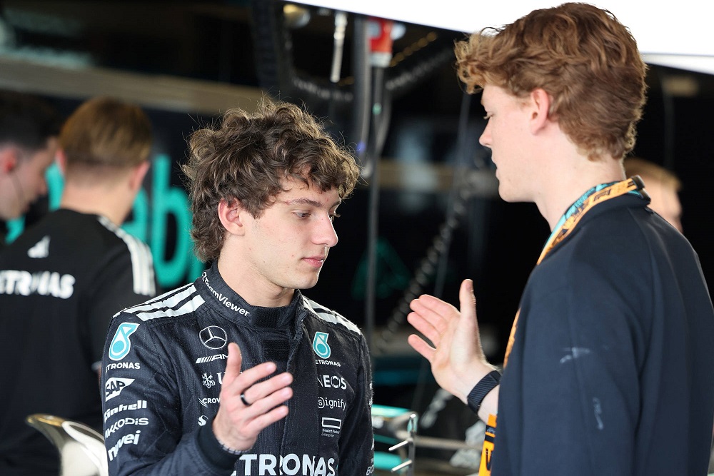 jannik sinner a monza per kimi antonelli e ferrari il paddock si riempie di stelle da Oasport.it jannik sinner a monza per kimi antonelli e ferrari il paddock si riempie di stelle
