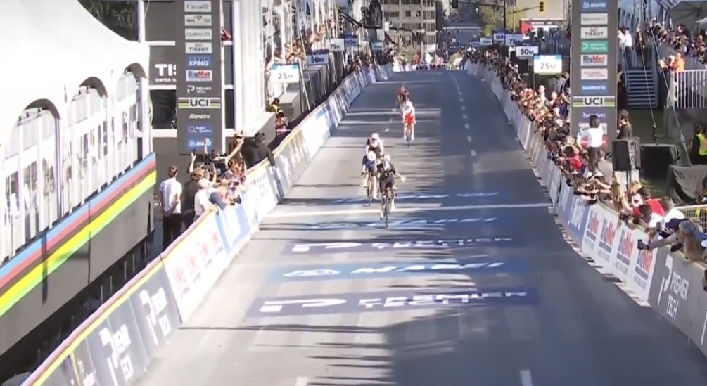 Ciclismo: argento di Matilde Rossignoli ai Mondiali tra le juniores. Vince Neira Ciclismo: argento di Matilde Rossignoli ai Mondiali tra le juniores. Vince Neira