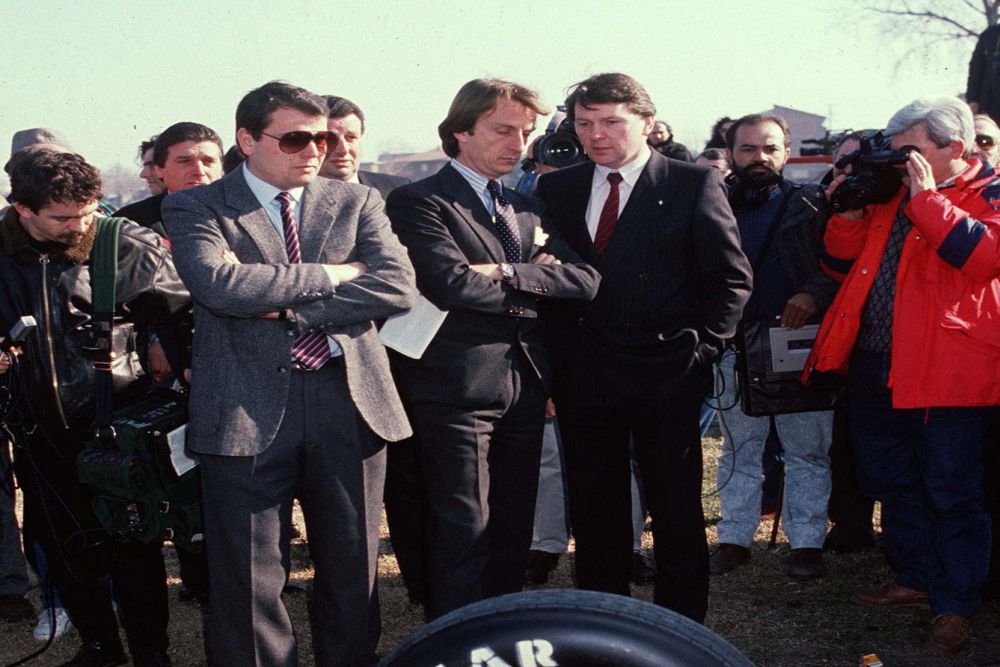 piola barnard viet242 il vino ai meccanici della ferrari una volta sbatt232 fuori i giornalisti italiani da Oasport.it piola barnard viet242 il vino ai meccanici della ferrari una volta sbatt232 fuori i giornalisti italiani