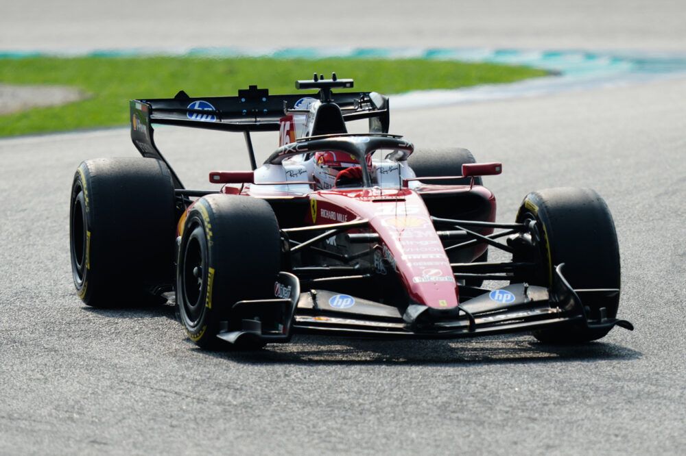 charles leclerc hamilton ha fatto un giro eccezionale domani dovremmo essere competitivi da Oasport.it charles leclerc hamilton ha fatto un giro eccezionale domani dovremmo essere competitivi