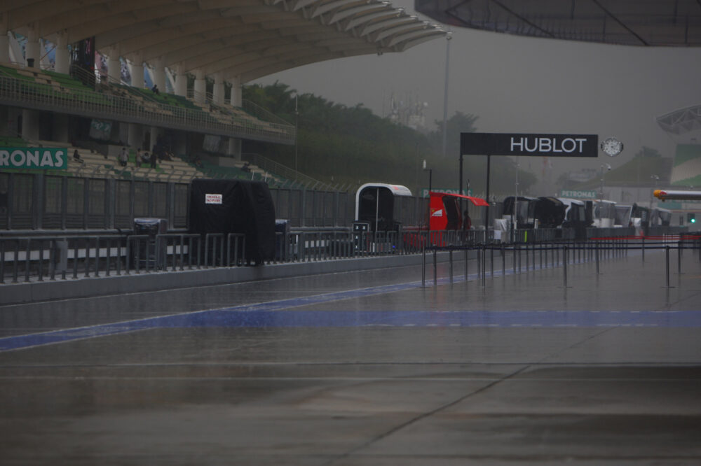 Pioggia a Sepang