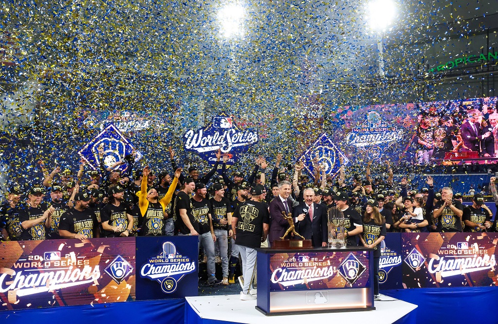 i milwaukee brewers vincono le world series tampa bay rays battuti anche in gara 5 da Oasport.it i milwaukee brewers vincono le world series tampa bay rays battuti anche in gara 5