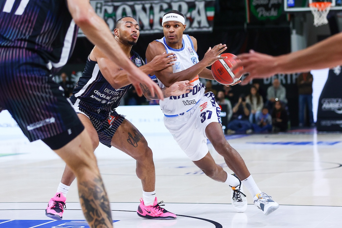 Basket, EuroCup: Napoli espugna Klaipėda e resta imbattuta