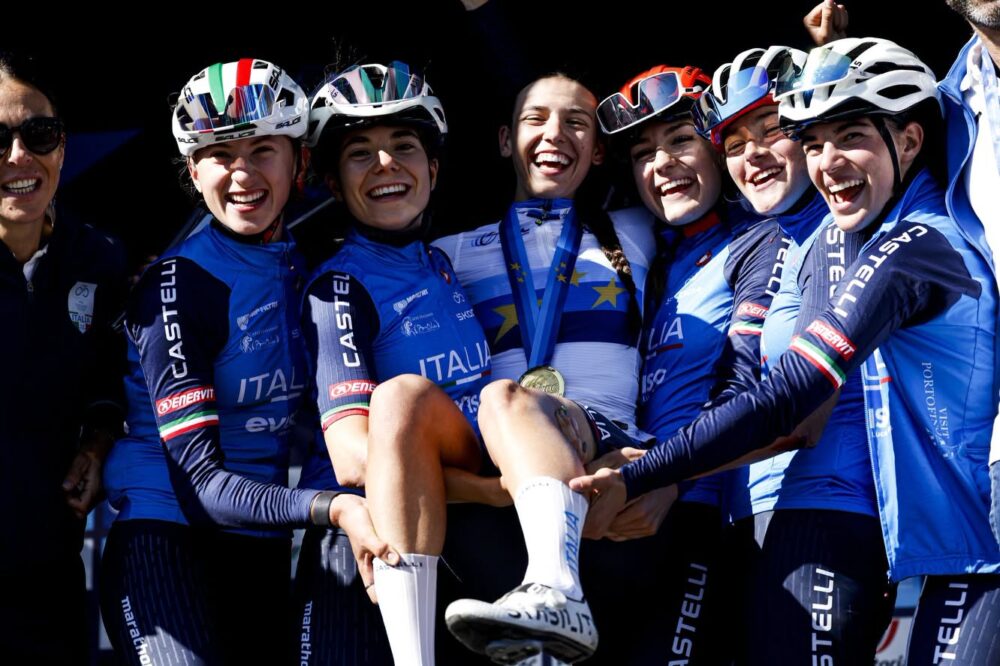 l8217italia vince la staffetta mista juniores agli europei juniores dominio per ballan e compagni da Oasport.it l8217italia vince la staffetta mista juniores agli europei juniores dominio per ballan e compagni